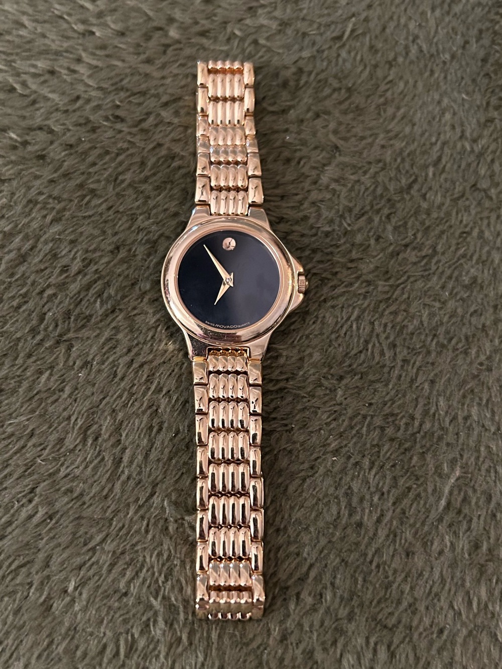 Movado Museum Woman’s Watch, Gold Tone, Black Dial Bracelet, Pristine, 6.5